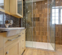 PRESTIGE BATHROOMS – BATHROOM SHOWROOMS AND INSTALLATIONS – Ealing